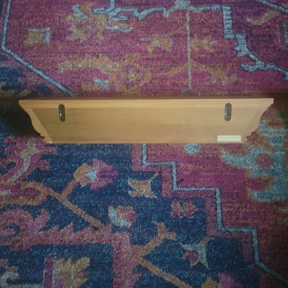Pottery Barn wall shelf crown picture ledge 2 foot